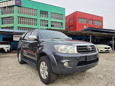 2011 Toyota Fortuner V