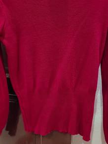 Burgundy round neck long sleeves fitted waist slim fit