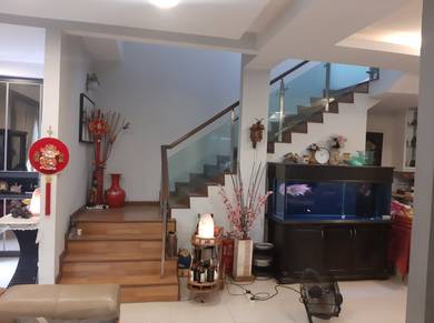 Semi-Detached House For Sale in Rawang,SGR