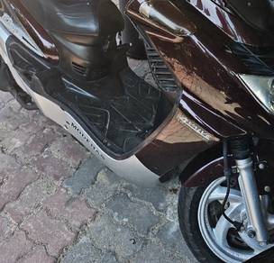 Modenas Elegan