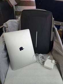 Macbook pro 13 2019 touchbar