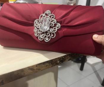 Clearance-Red Dinner Clutch