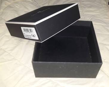 Empty Box - ANYA HINDMARCH @ 18.5 X 18.5 X 8 CM