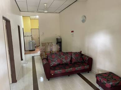 Alisha Homestay (Paka)