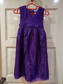 purple dress
