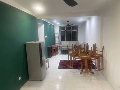 Apartment For Rent in Pangsapuri Pulai Mutiara 1 (PPM1)