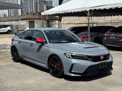 Honda Civic Type R TYPE R in Old Klang Road, KUL