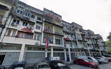 Apartment For Sale in Shop Apartment Taman Puchong Intan
