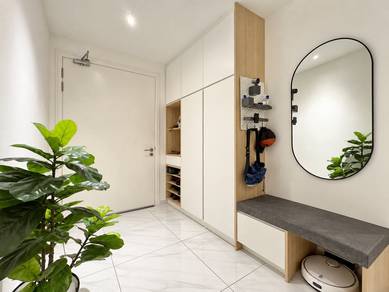 Service Residence For Sale in Equine Residence