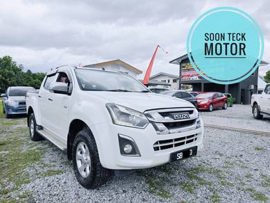 Isuzu D-Max STANDARD 4X4 in Kuching, SWK