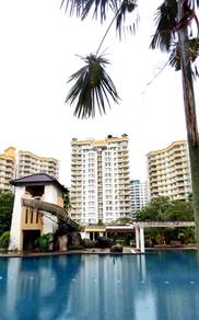 Condominium For Sale in Gold Coast