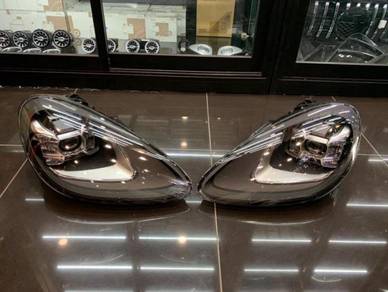 Porsche Cayenne 958.1 Head Lamp 958 Head Lamp