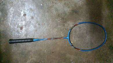 raket badminton yonex