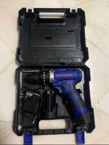 Drill battery bossman 