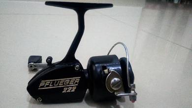 reel kolam antik pflueger 222