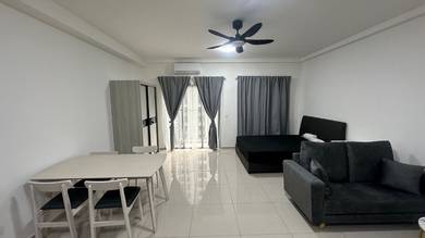 Service Residence For Rent in One Equine