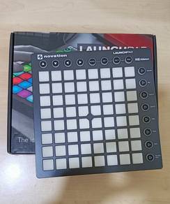 Novation Launchpad MK2