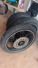 Tayar Motor Superbike 