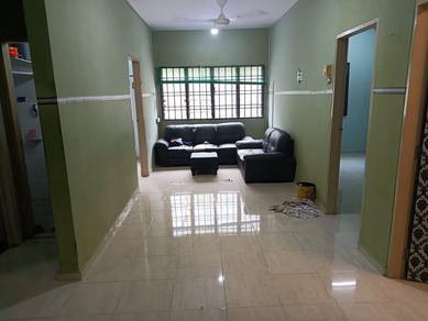 Flat For Sale in Taman Flora Heights