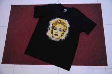 MADONNA TEE X UNIQLO size L