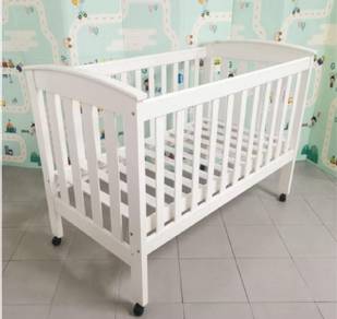 baby cot
