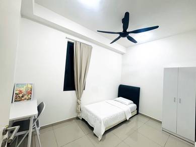 Room in Mutiara Damansara, SGR