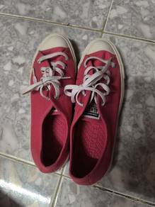 kasut all star