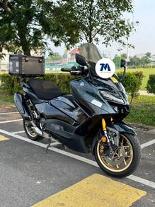 Yamaha TMAX
