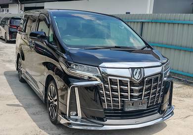 Toyota Alphard SC in Old Klang Road, KUL