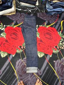 seluar jeans uniqlo kepala kain saiz 33