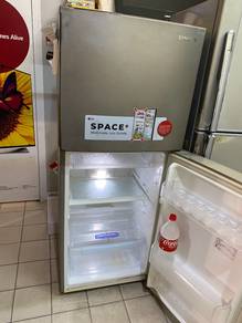 SAMSUNG 220L Refrigerator - terpakai 6Ja1n3