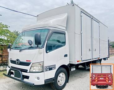 HINO WU720 BOX 17FT TAILLIFT 5000KG LORRY #5429bmt