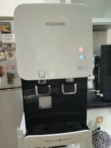Water filter/ dispenser
