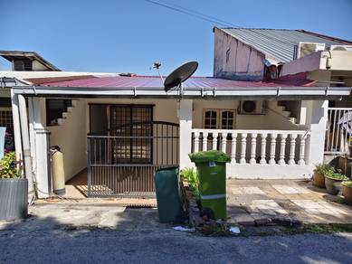 1-storey Terraced House For Sale in Salak Selatan,KUL