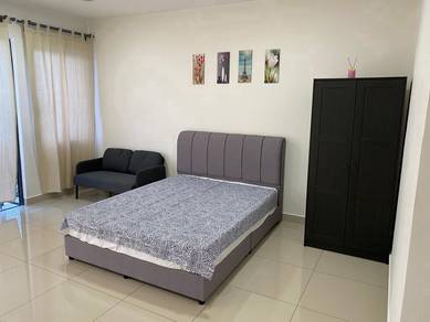 Service Residence For Rent in Trefoil