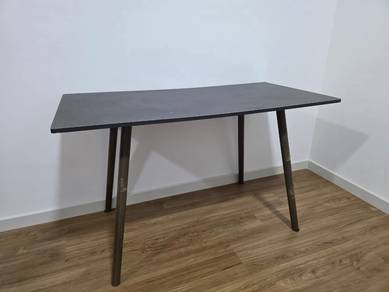Modern Study Table