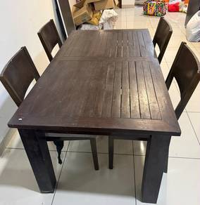 Wooden Dining Table / Meja Makan Kayu