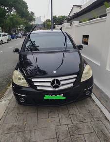 Mercedes Benz B180 180 (CBU) in Gelugor, PNG
