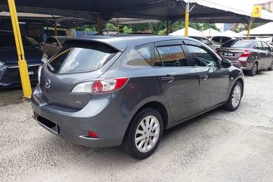 Mazda 3 SPORT in Desa Petaling, KUL