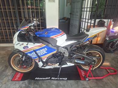 Honda CB1000R
