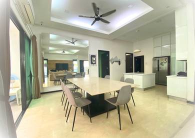 Semi-Detached House For Rent in Petaling Jaya,SGR