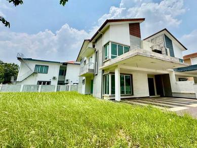 Semi-Detached House For Sale in Setia Alam,SGR