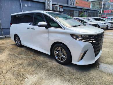 Toyota Alphard Z in Old Klang Road, KUL