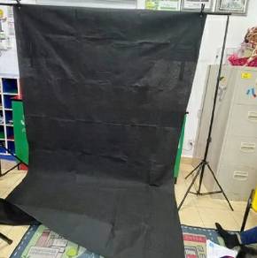 black background &stand