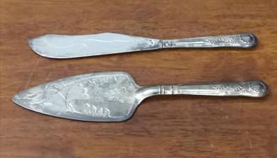 Vintage silver plated cake spoon 2