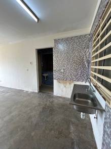 Apartment For Sale in Desa Pinang 2