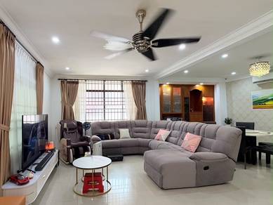 Semi-Detached House For Sale in Gelugor,PNG