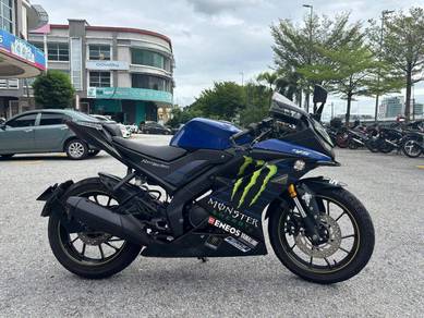 Yamaha R15