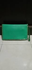 Valentino Garavani Clutch Bag in apple green