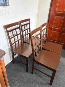 4 biji kerusi. condition as is